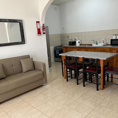 Gozo Belle Mare Apartments Marsalforn Esterno foto
