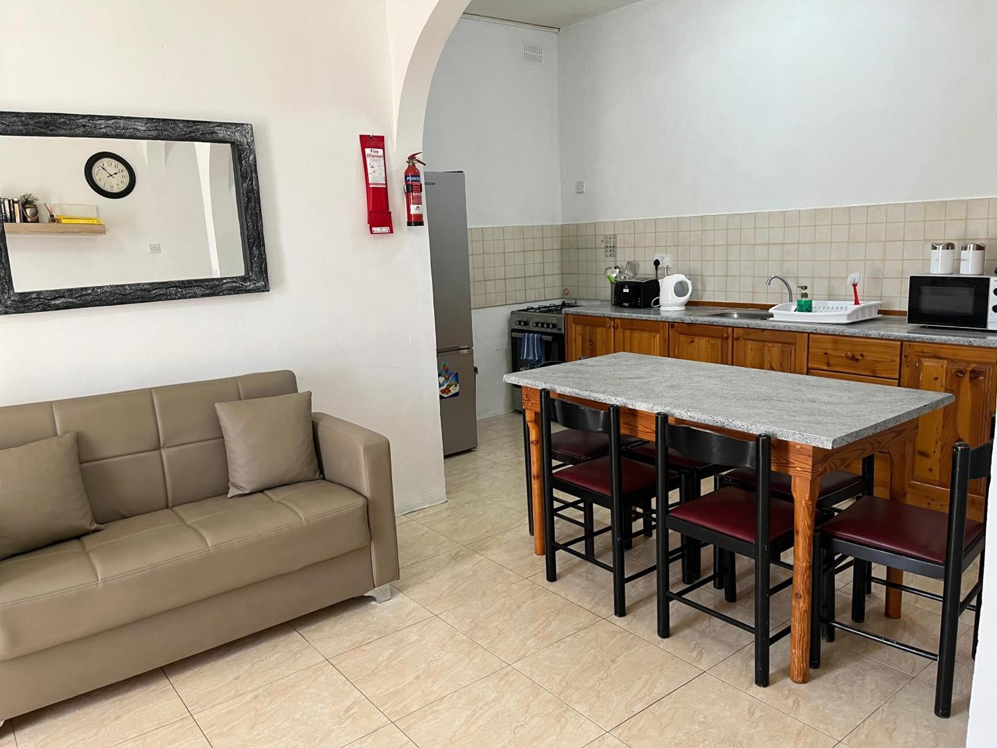 Gozo Belle Mare Apartments Marsalforn Esterno foto